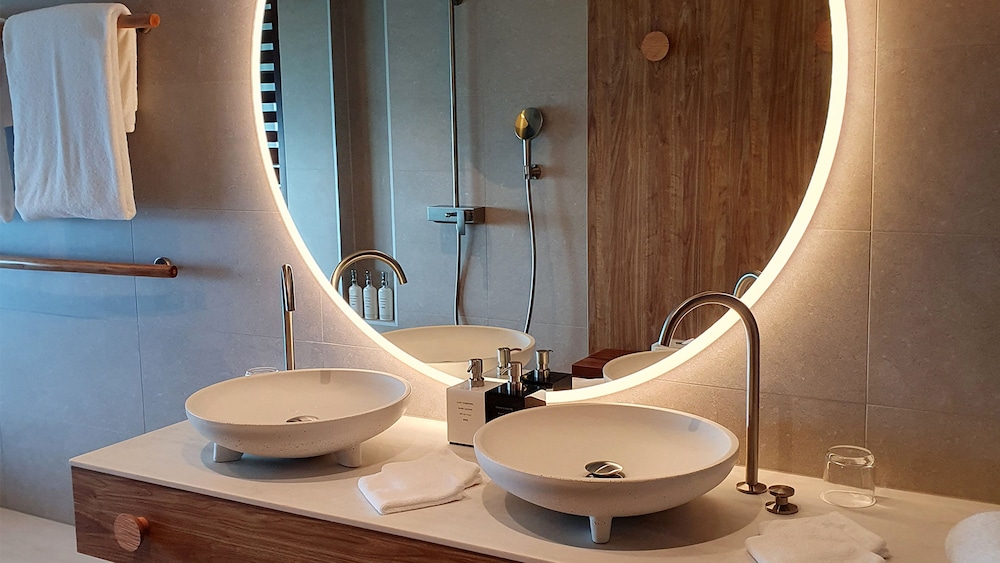 Premium Room, 1 King Bed (moorea Island View)