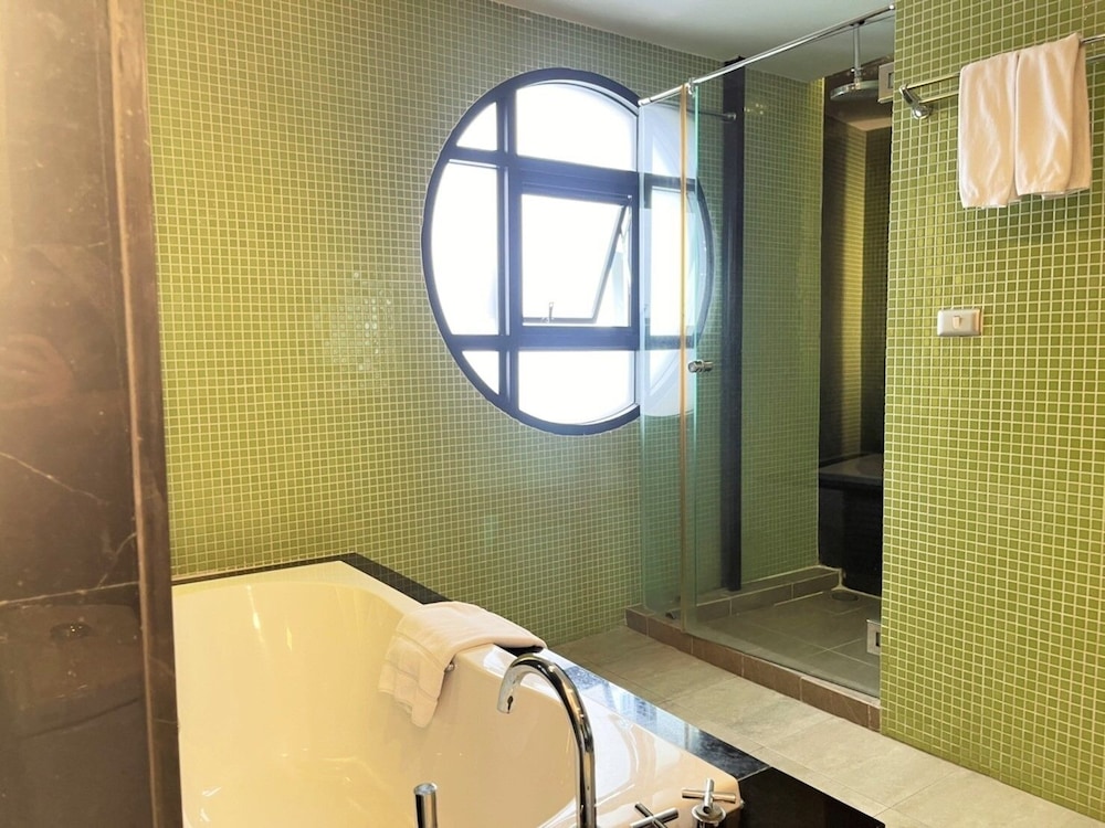 Mini Suite Room thumbnail 5