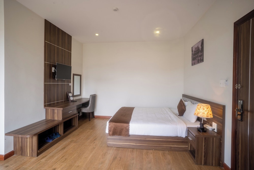 Deluxe Room - Photo 10