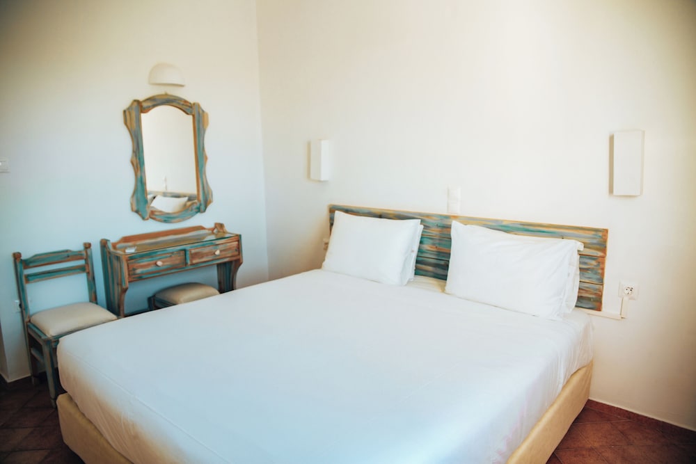 Double or Twin Room Sea View