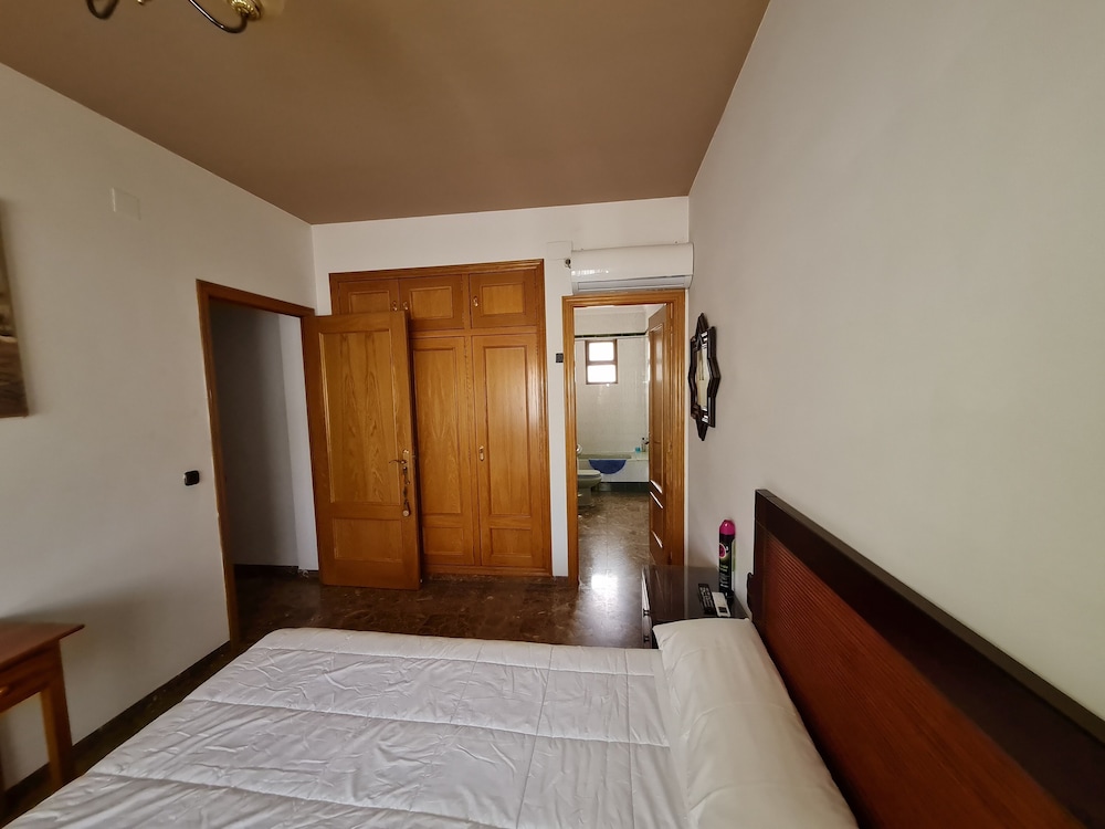 Basic Double Room photo 3