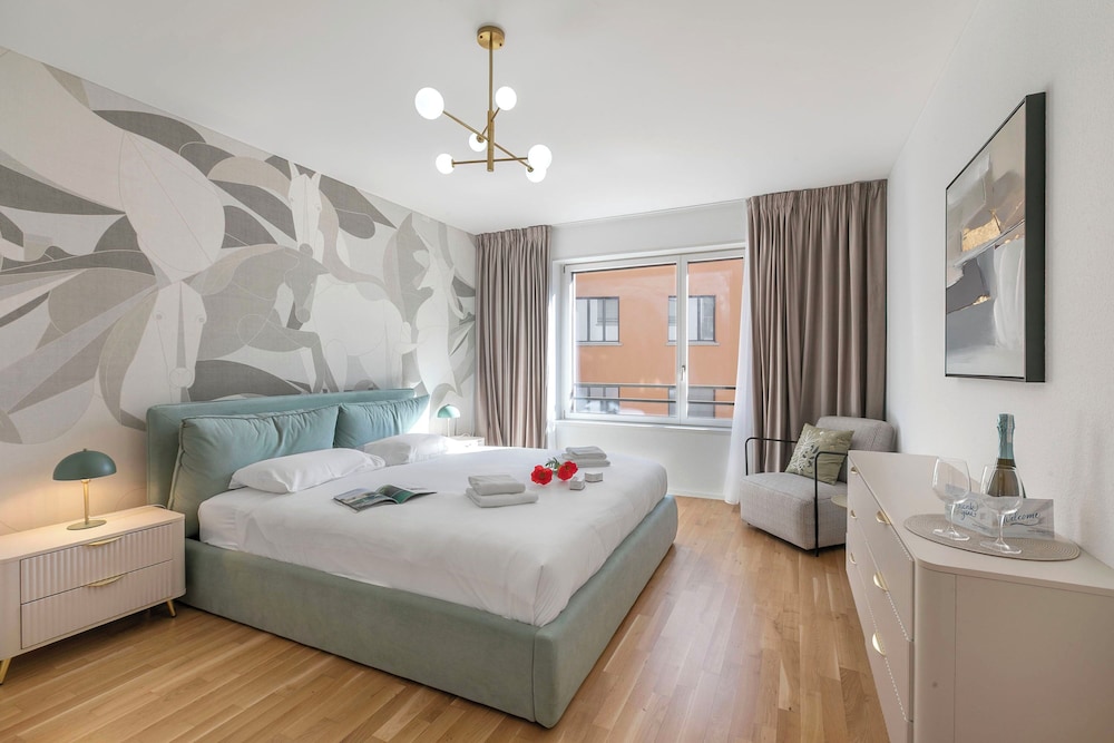 Family Apartment, Multiple Bedrooms (Novos Contrada 5 203)