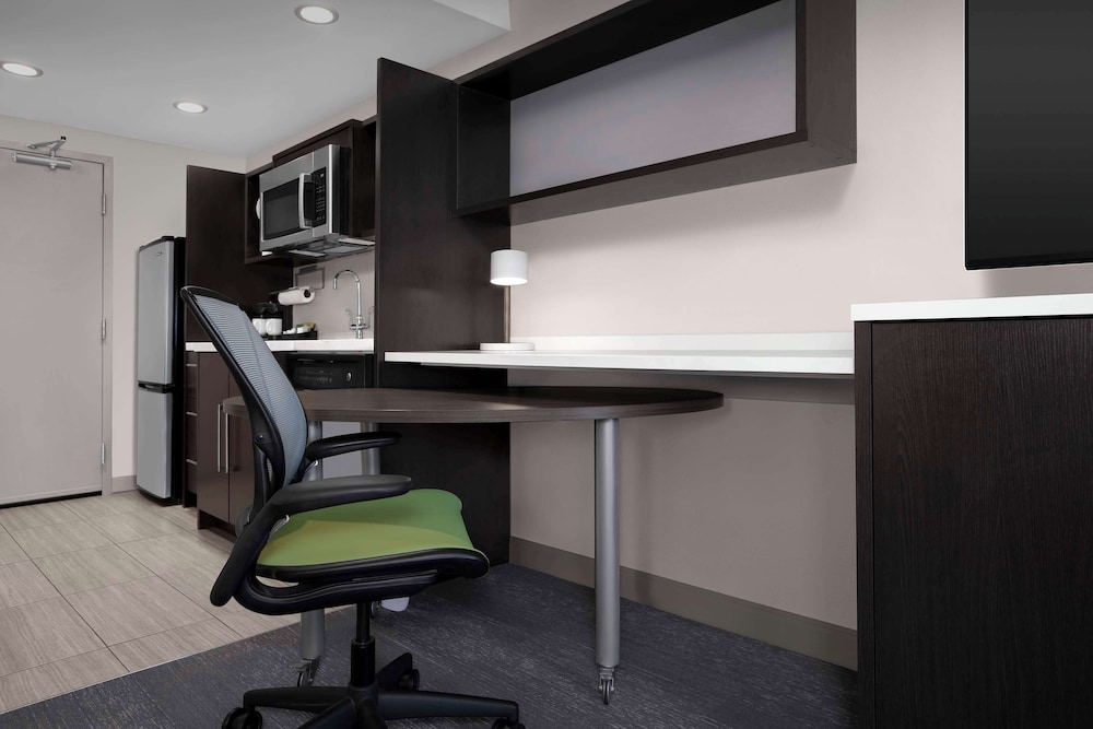 Suite, Accessible, Non Smoking photo 1