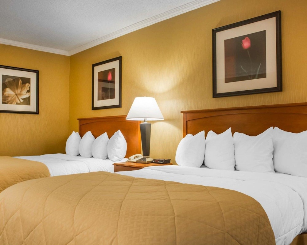Standard Room, 2 Queen Beds, Non Smoking photo 1