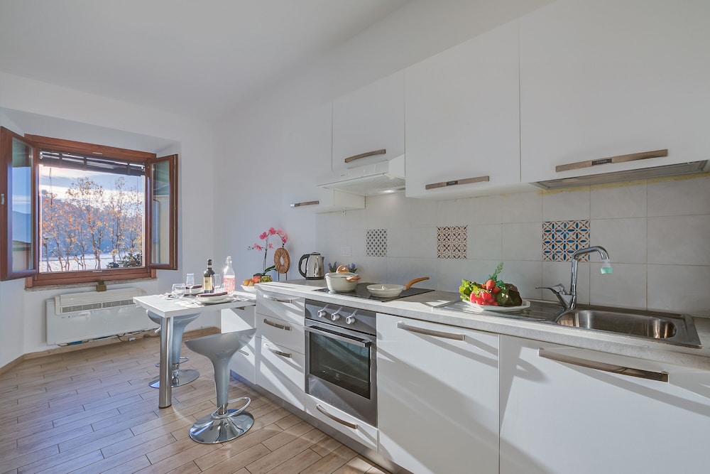 Standard Apartment, 1 Bedroom, Lakeside (La Finestra Di Laura) photo 3