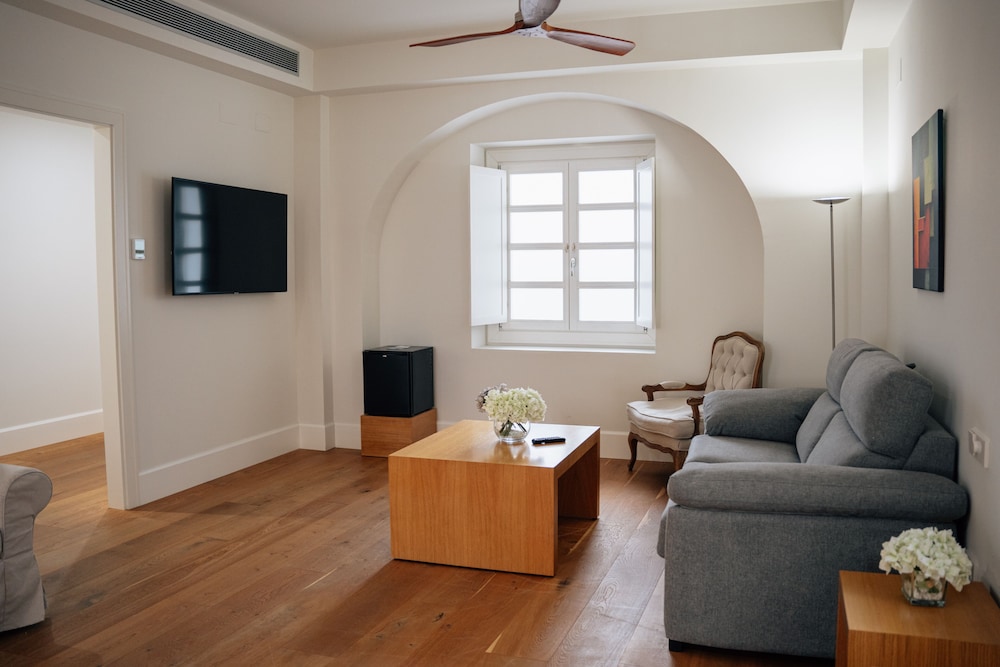Family Studio Suite - Photo 12