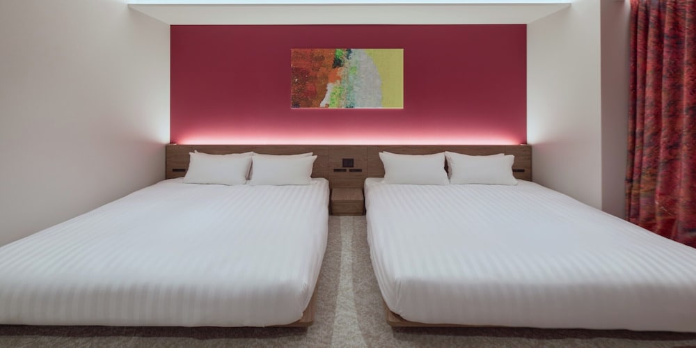 Design Quadruple Room