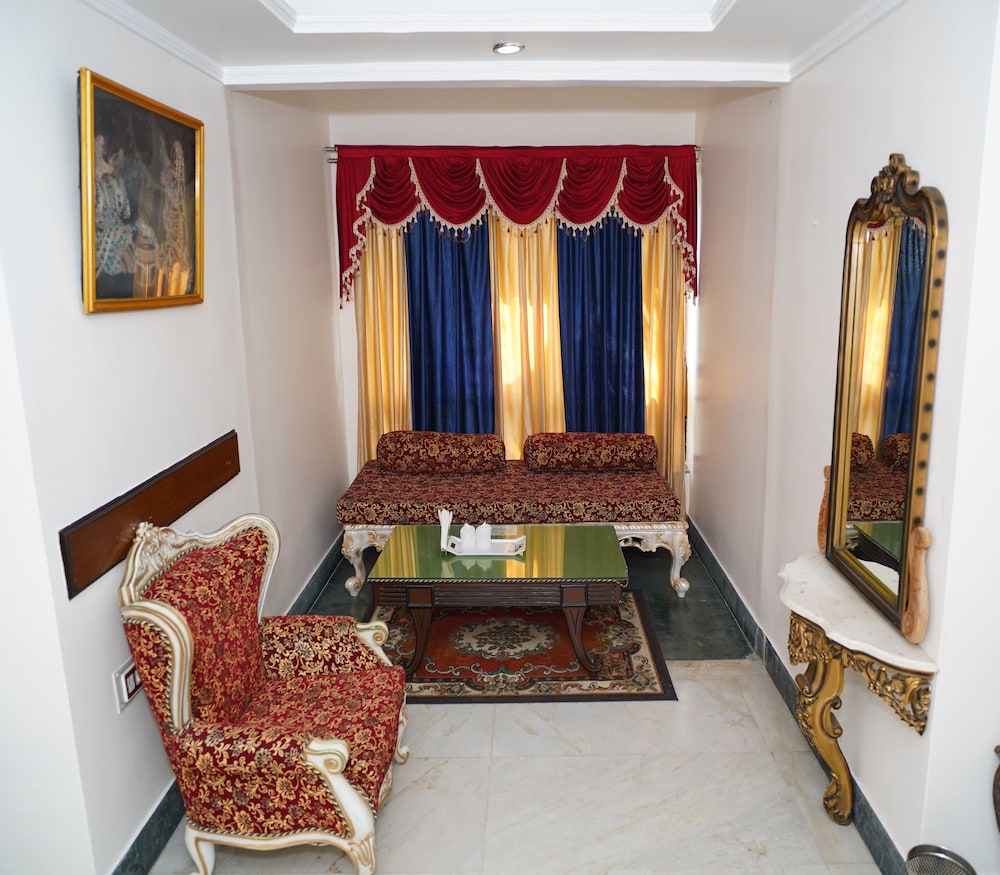Traditional House photo 3