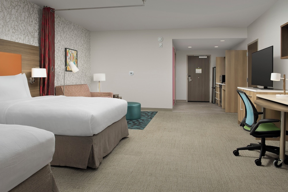Studio Suite, 2 Queen Beds, Bathtub