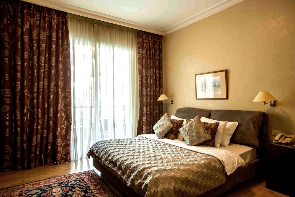 Executive Suite Premium photo 2