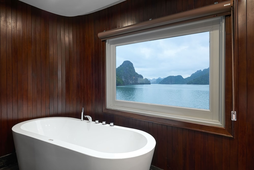 Grand Captain Suite (2 Days 1 Night) - Photo 10
