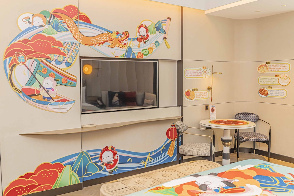 Premium Room, 1 King Bed (Kids Theme) - Photo 8