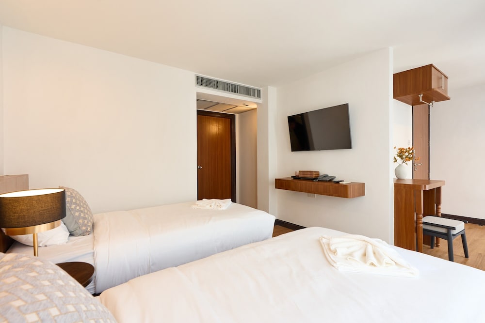 Superior Twin Room - Photo 22