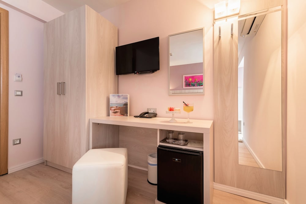 Standard Double Room, 1 Queen Bed, Mountain View - Photo 6