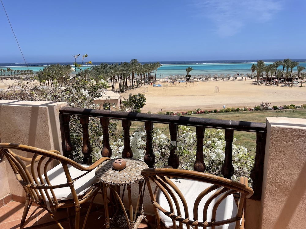 Standard Double Room, 1 Bedroom, Sea View - Photo 6