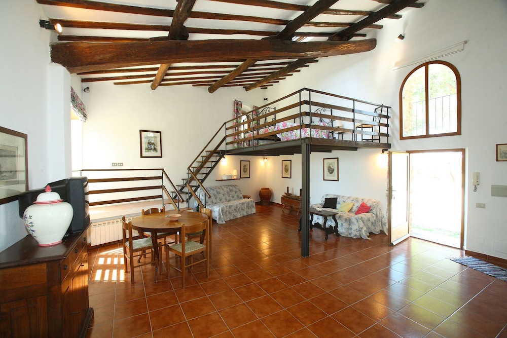 Apartment, Garden View