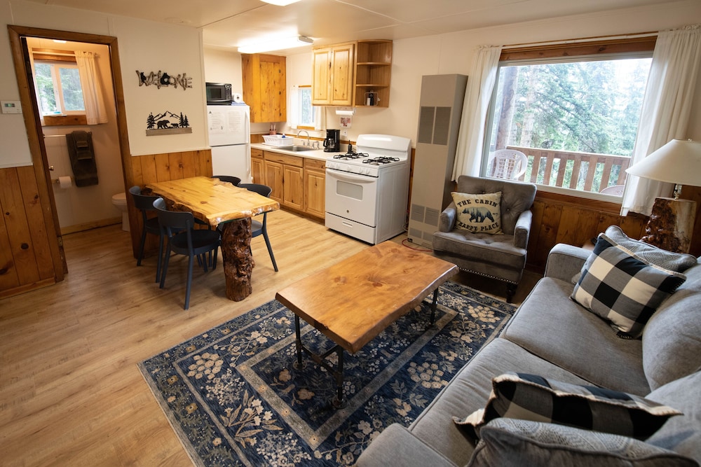 Cabin 11 photo 1