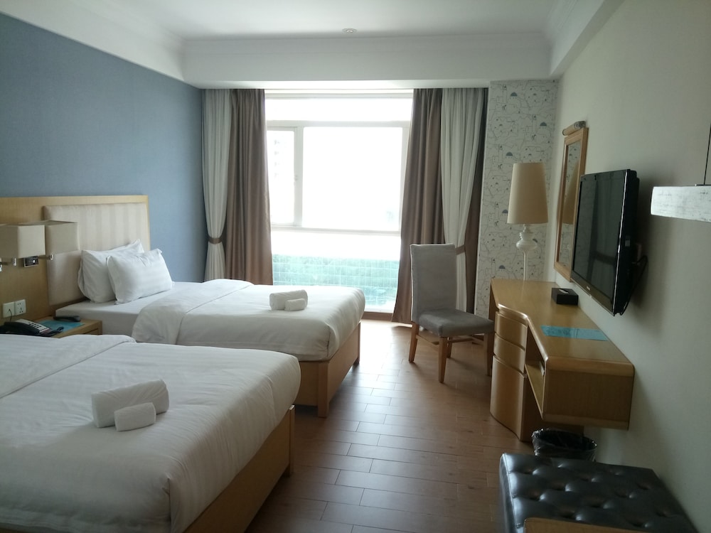 Design Twin Room, 1 Bedroom, Balcony, Tower
