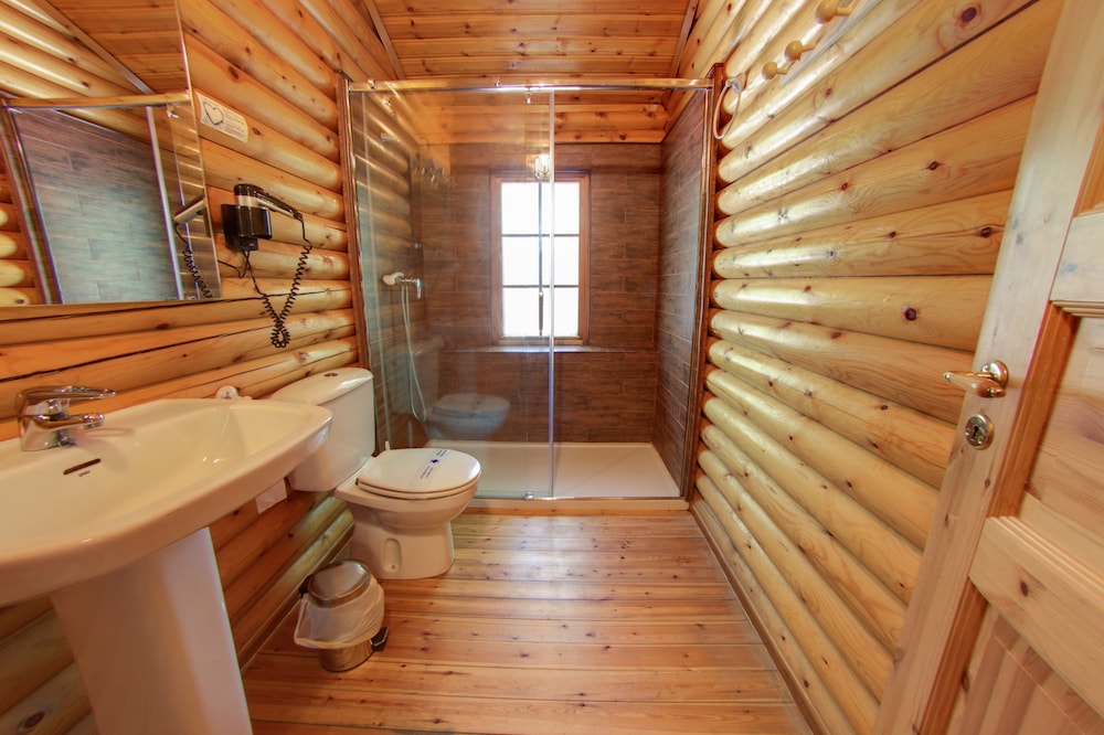 Basic Cabin, 1 Bedroom photo 2