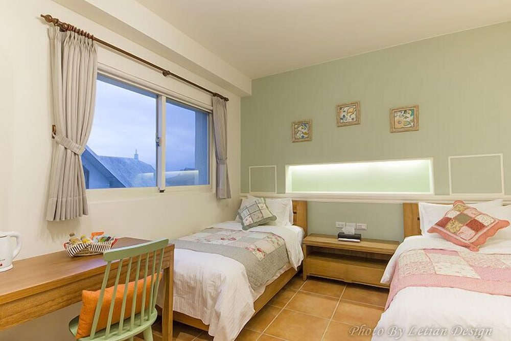 Superior Twin Room photo 2