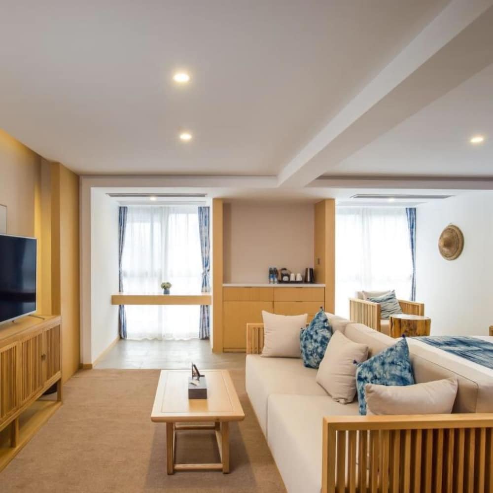 Deluxe Suite photo 2
