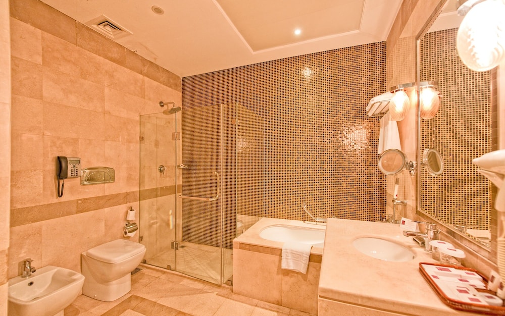 Standard Double Room - Photo 3