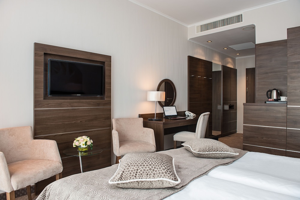 Premium Double or Twin Room