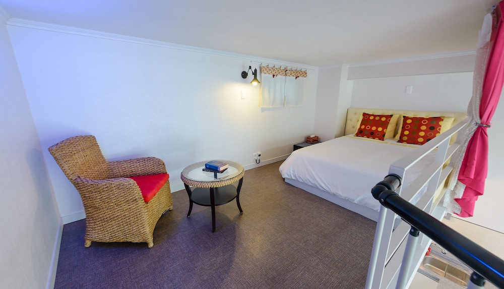 Room (Marine) photo 3