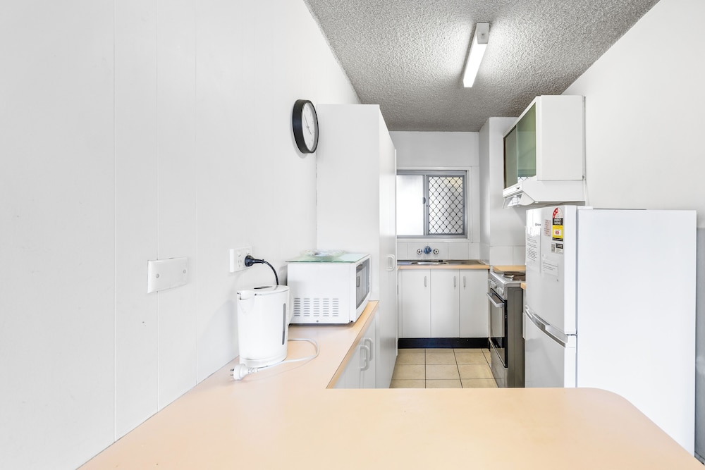 Economy Apartment, 2 Bedrooms, Partial Ocean View photo 2