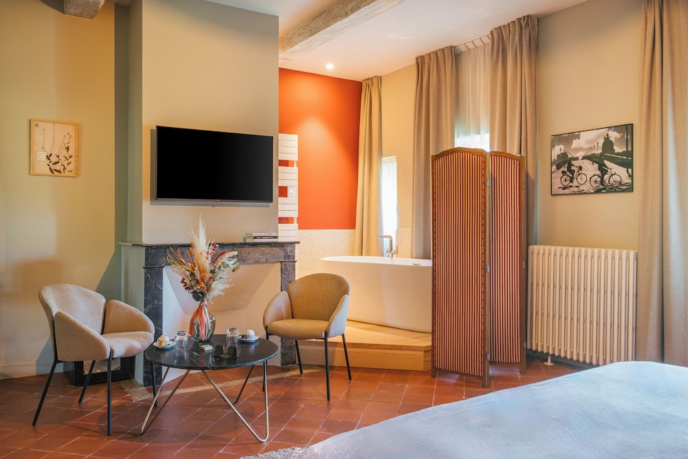 Standard Room photo 2