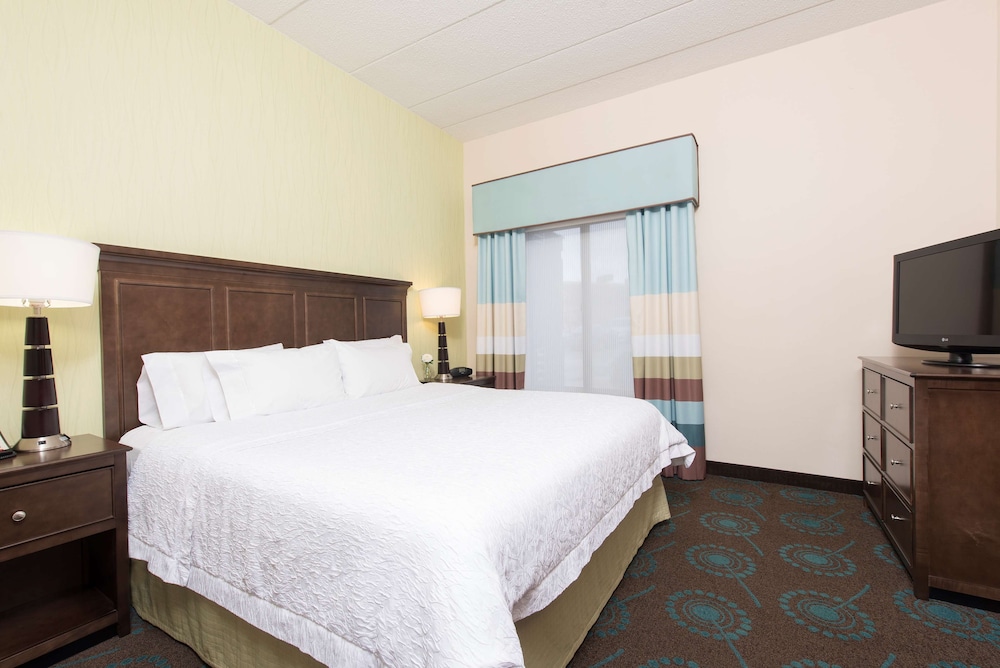 Suite, 1 King Bed, Non Smoking, Kitchen photo 1