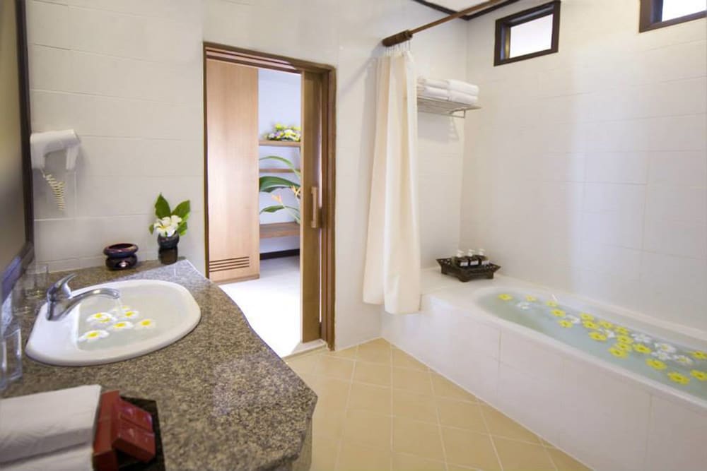 Family Triple Room - Photo 5