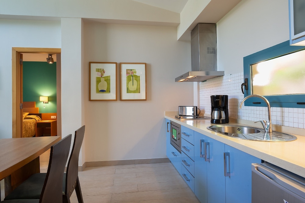 One-Bedroom Apartment Plus with Large Balcony (2 adults + 1 child)