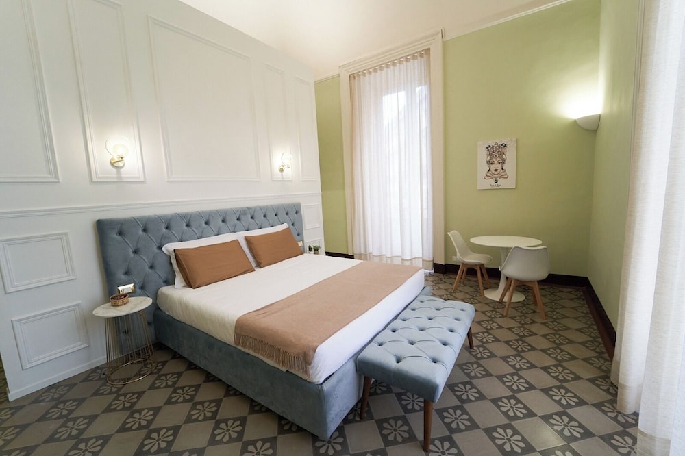 Deluxe Triple Room, Balcony, City View