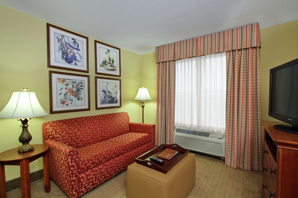Two Bedroom Suite, Two King Beds, Non-Smoking - Photo 2