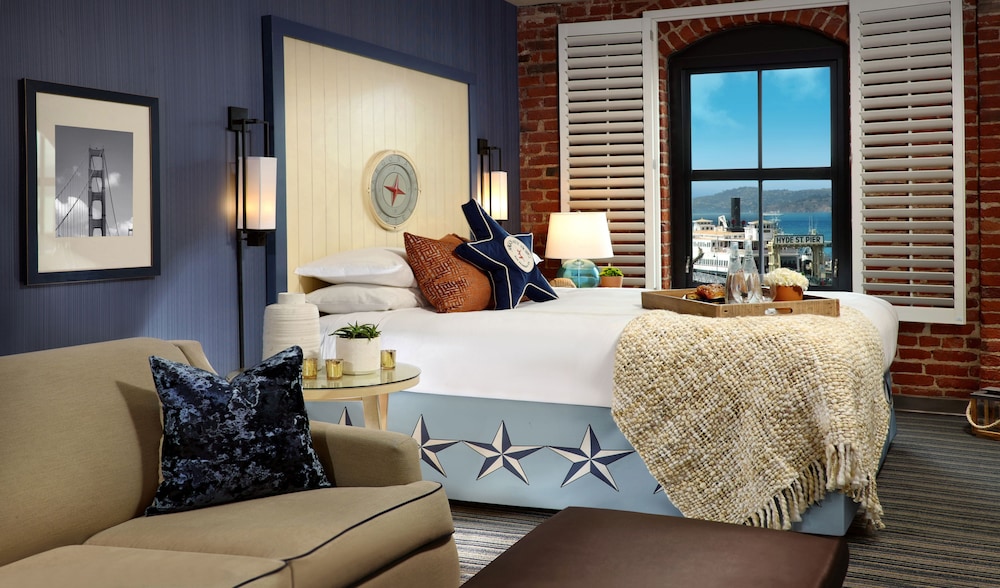 Room, 1 King Bed, Bay View