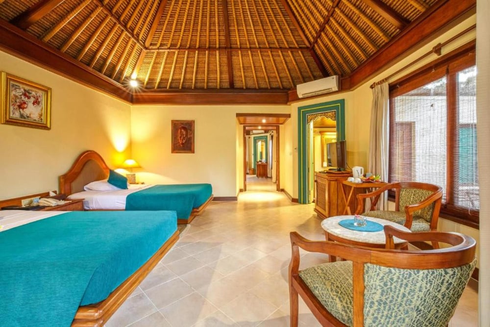 Deluxe Room, Garden View, Garden Area - Photo 15