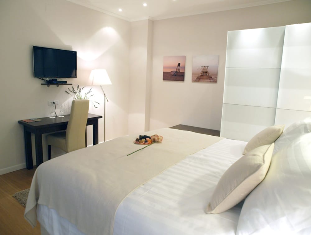 Economy Double Room, 1 King Bed, Ensuite