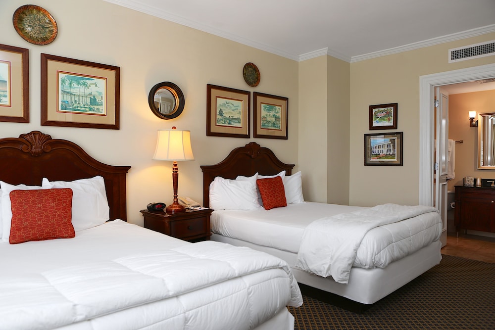 Suite, 2 Queen Beds, Non Smoking photo 2