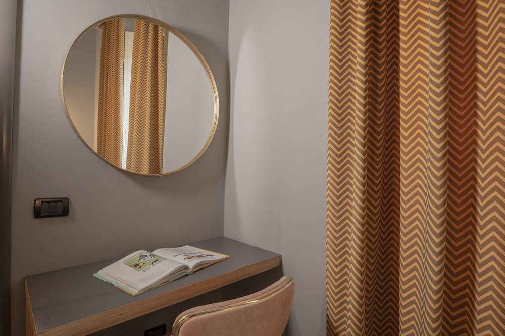 Double Room thumbnail 5