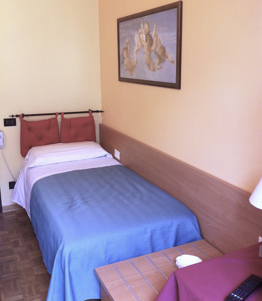 Economy Single Room photo 1