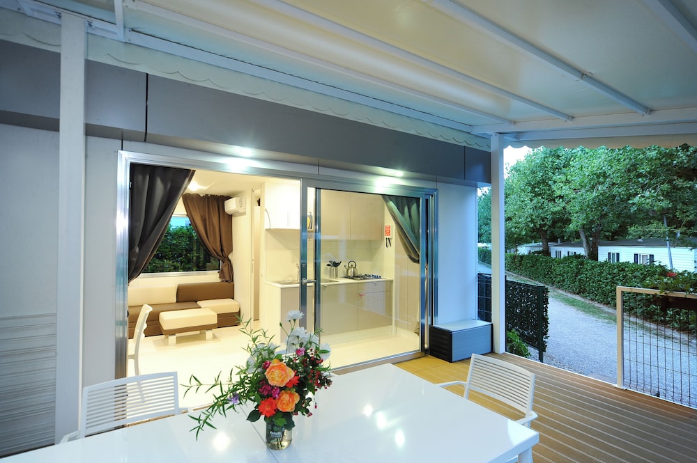 Luxury Mobile Home photo 1