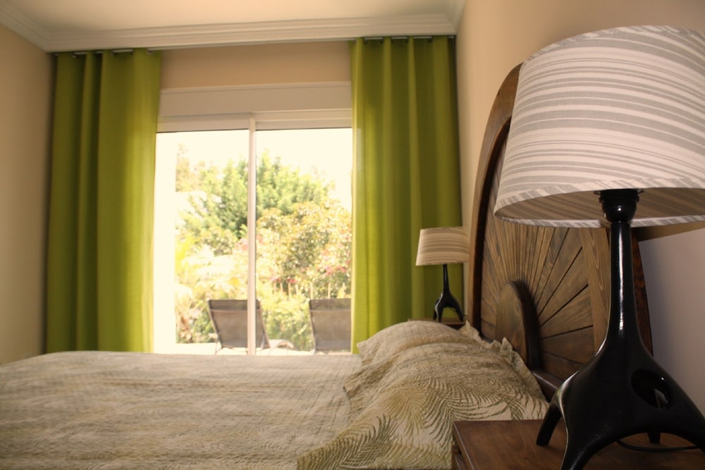 Apartamento Premium, 2 habitaciones, para no fumadores, con vista al jardín.