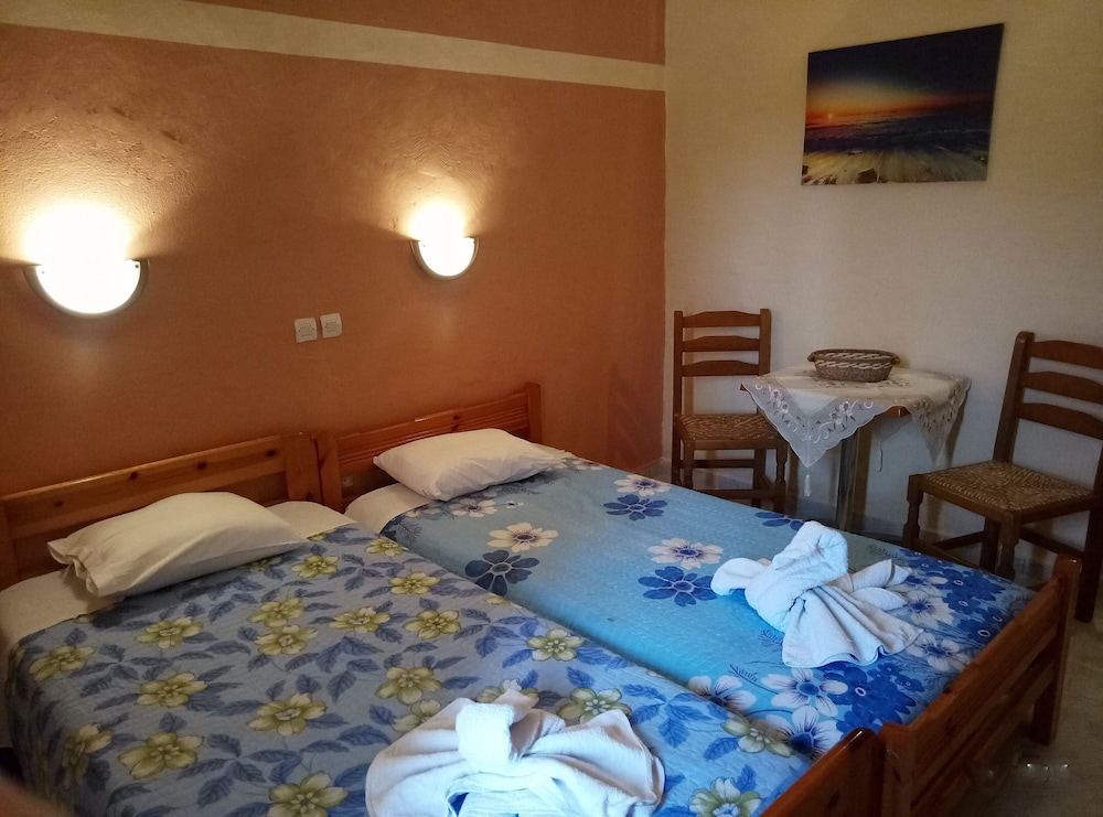 Basic Double Room photo 1
