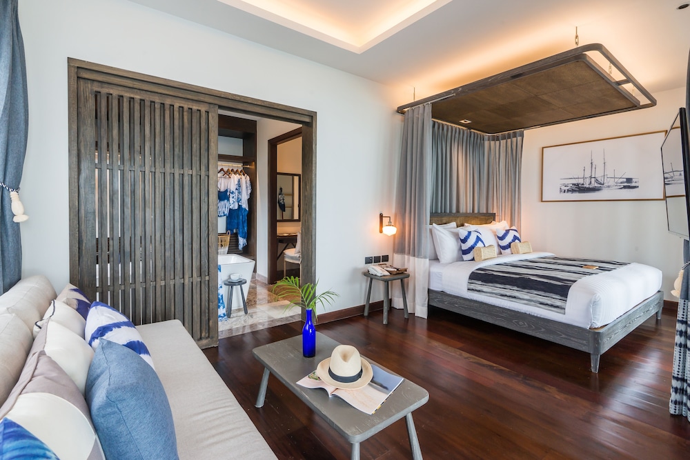 Two Bedroom Beachfront Grand Pool Villa - Photo 5