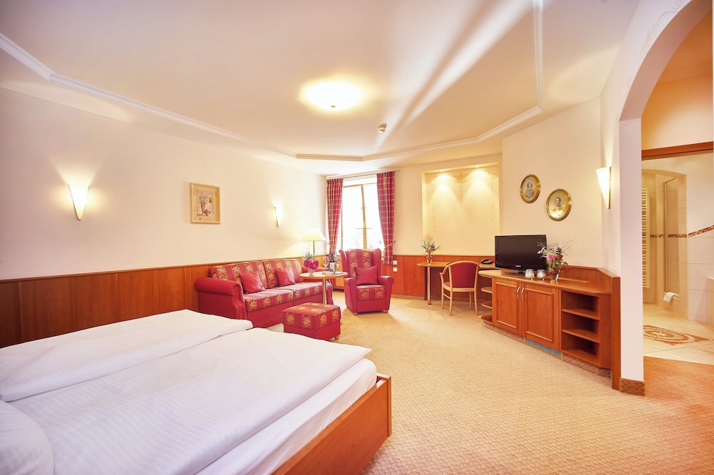 Studio Suite photo 2
