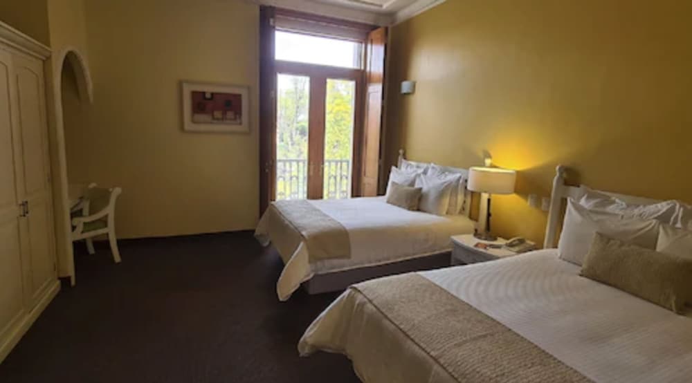 Superior Suite, 2 Queen Beds, City View - Photo 1