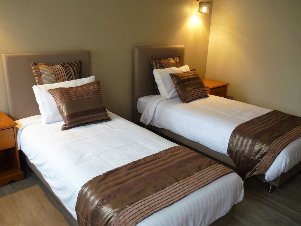 Room, Terrace - Photo 2