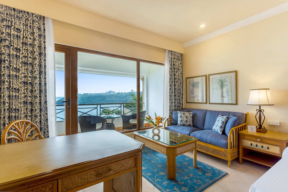 Deluxe Room, Sea View - Photo 4