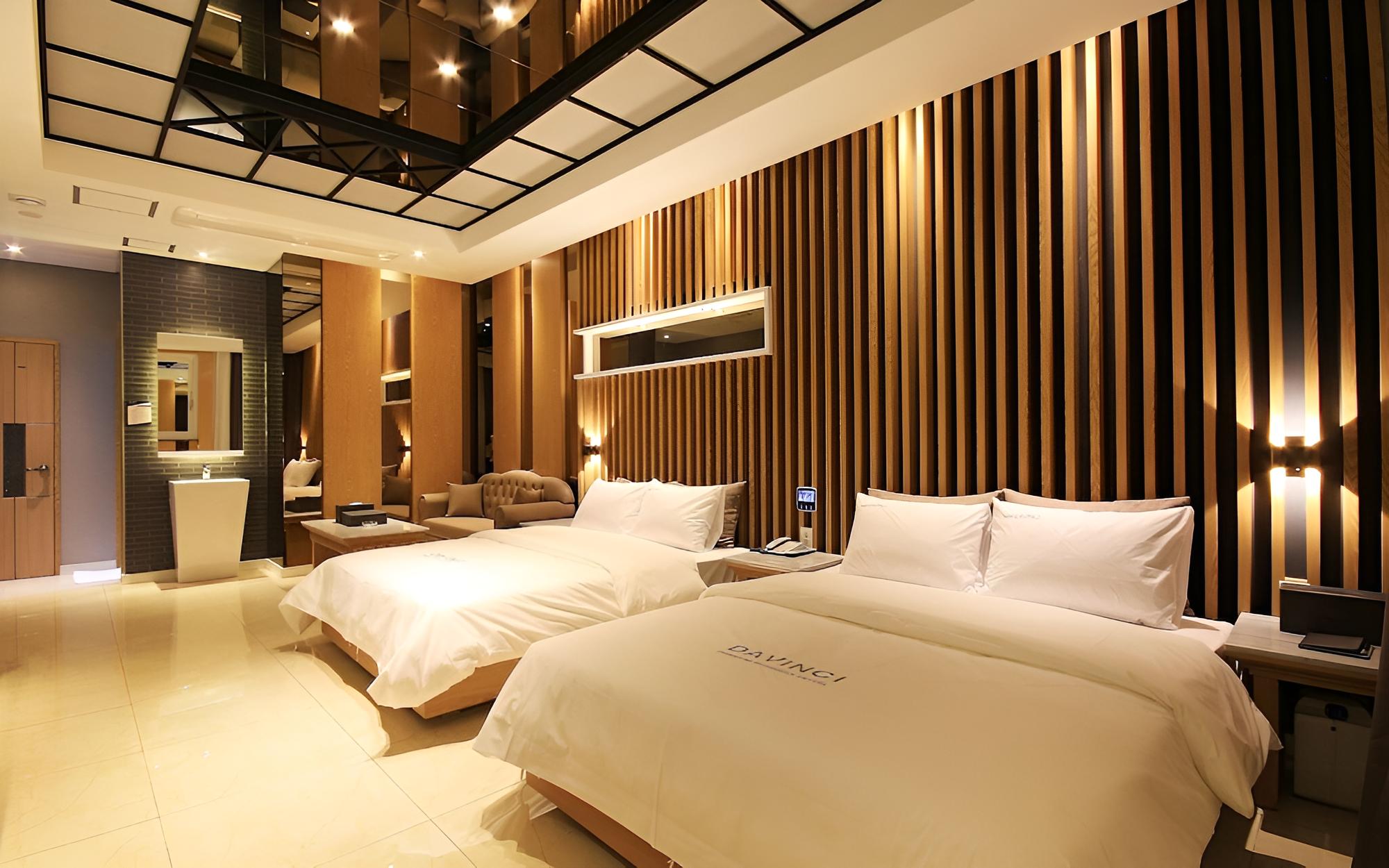 Room (Premium Twin Couple PC-Breakfast prov) - Photo 2
